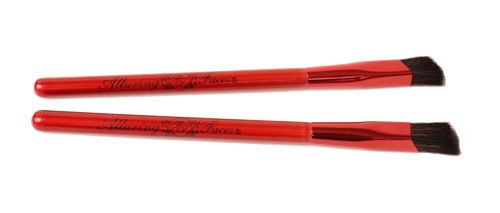 Alluring 3D Eyebrow Brush